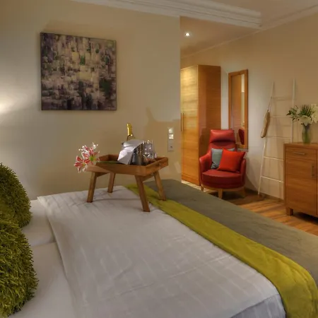 Hotel Nells Park 4*