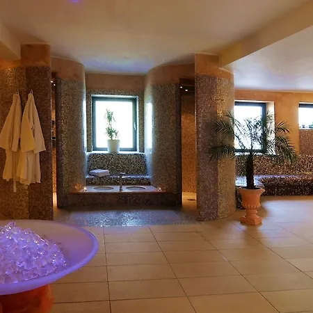 Hotel Nells Park 4*